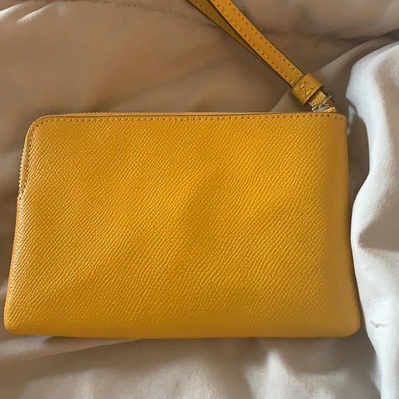 NWOT Coach wristlet - Picture 2 of 4